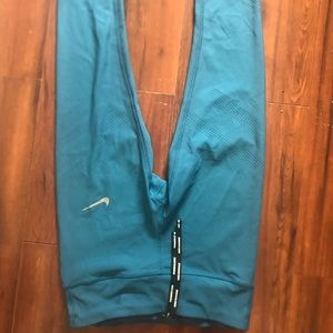 🇸 🇴 🇱 🇩